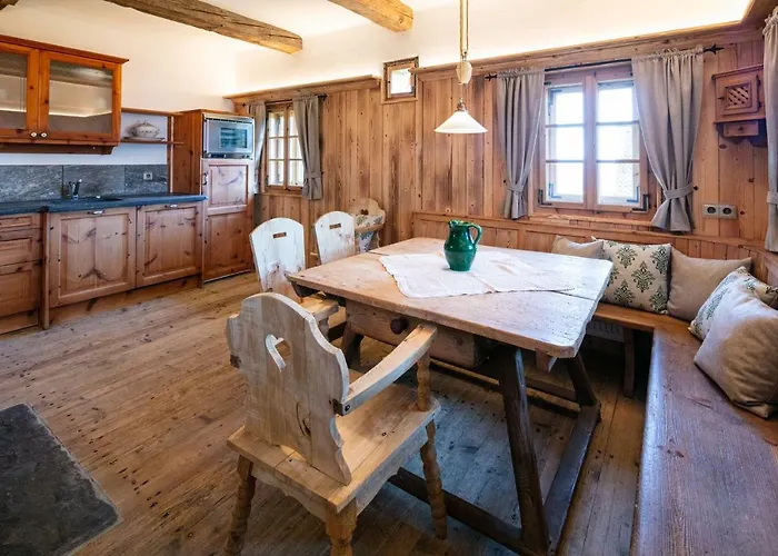 Holzpoidl Apartment *